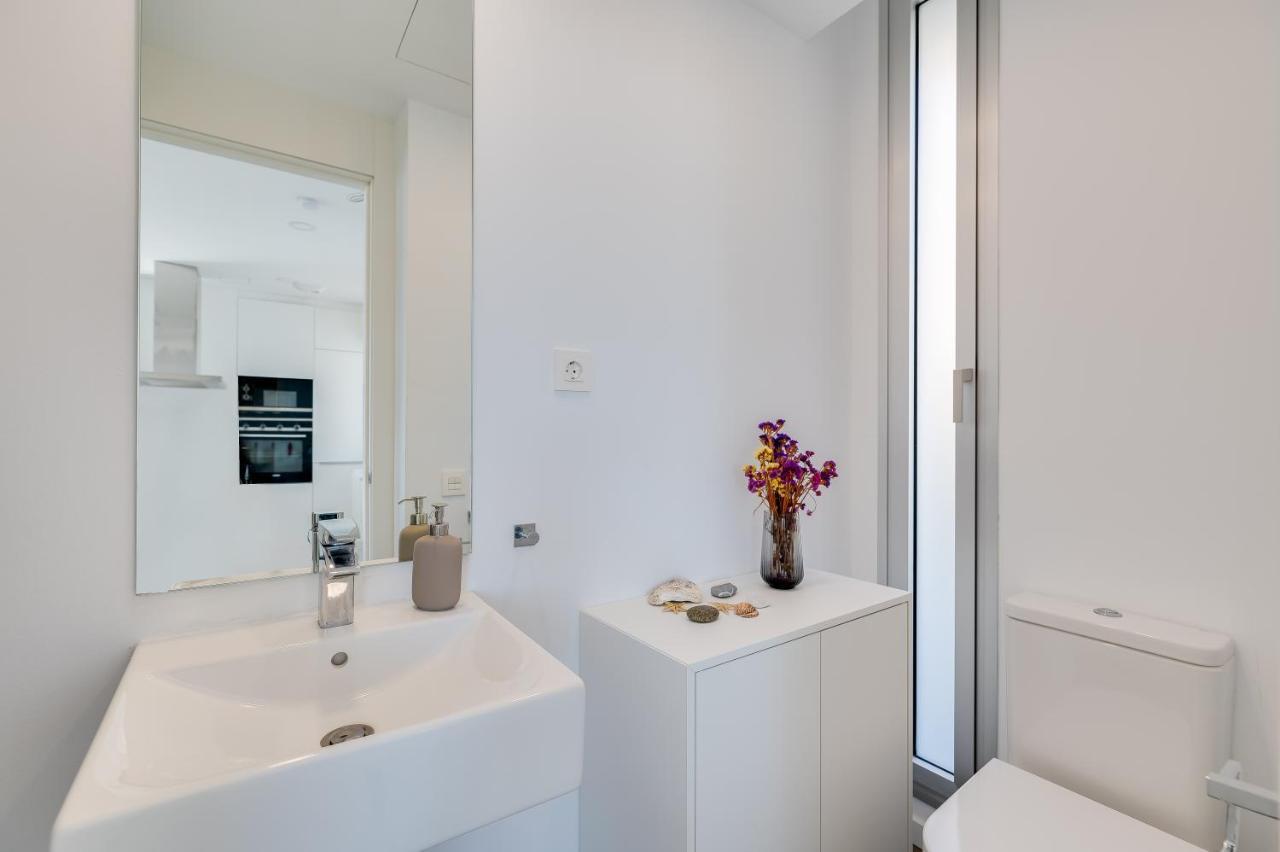 דירות אסטפונה Unique 3-Bdrm Townhouse, Stunning View, Pool & Bbq מראה חיצוני תמונה