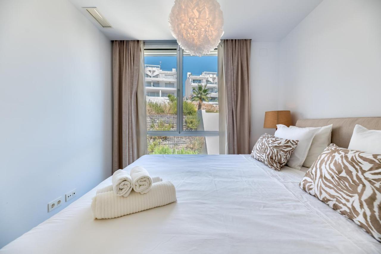 דירות אסטפונה Unique 3-Bdrm Townhouse, Stunning View, Pool & Bbq מראה חיצוני תמונה