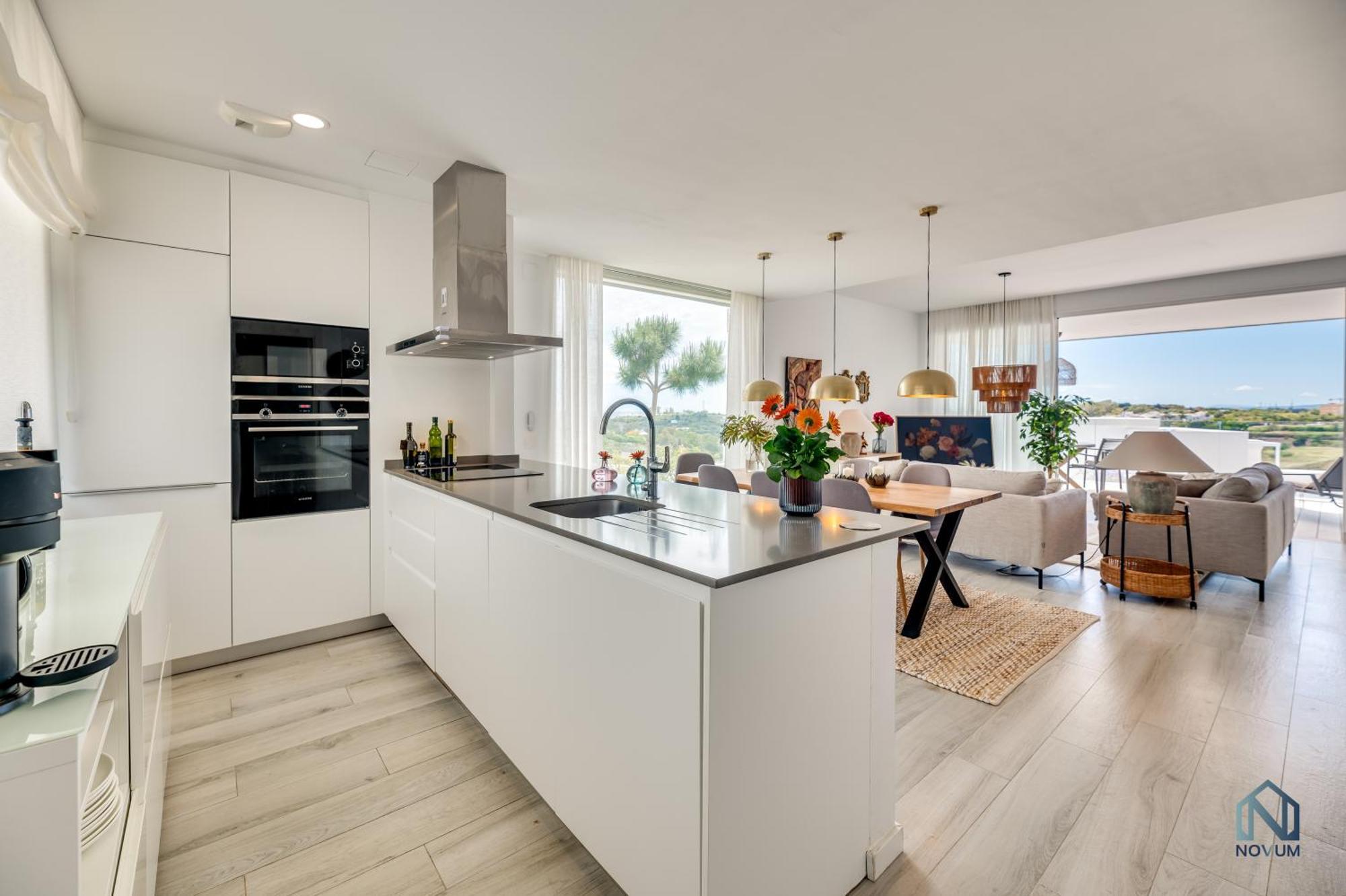 דירות אסטפונה Unique 3-Bdrm Townhouse, Stunning View, Pool & Bbq מראה חיצוני תמונה